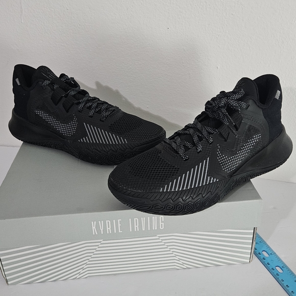 Nike Kyrie Flytrap 5 V Black Men Shoes Cz4100 004 NWB SIZE 7.5 - Picture 2 of 12